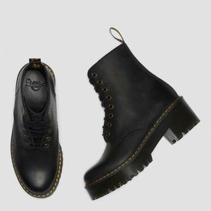 Dr. Marten Shriver Hi - Size 8